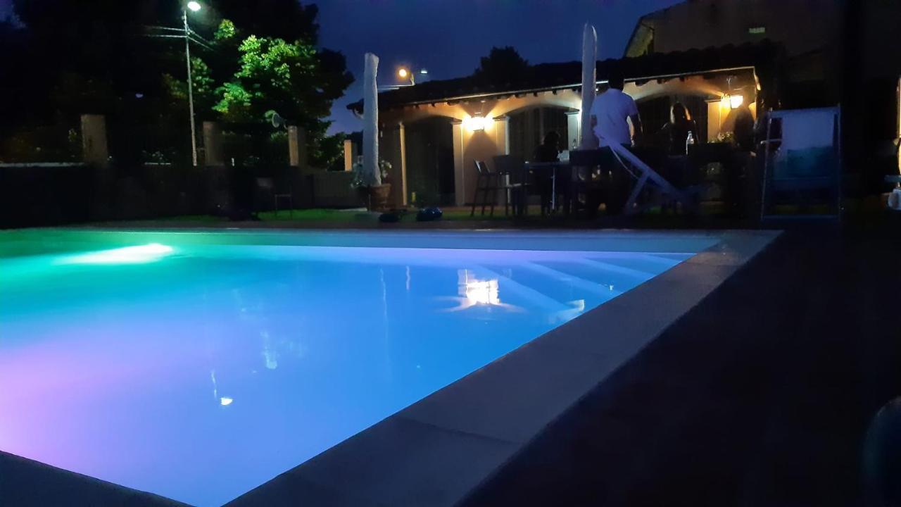 Garden Relays Villa Rosy Массароза Екстер'єр фото